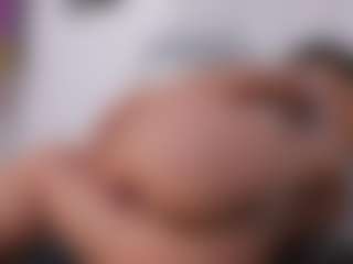 Live cam show with Karol Sweet - Brown Eyes Red Hair on eurowanks.com