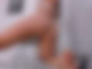 Live cam show with Karol Sweet - White Curvy on CamSextacy | colombia