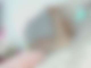 Live cam show with Khelany - Small Tits on Camsoda