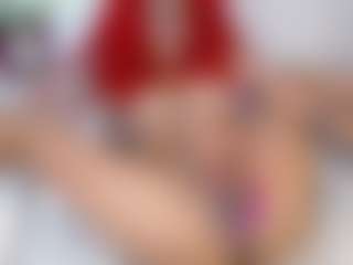 Live cam show with Khelany - Brown Eyes Red Hair on Camsoda