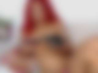 Live cam show with Khelany - Shaved Pussy on TastyBlacksLive