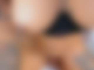 Khelany's Live Sex Cam Show