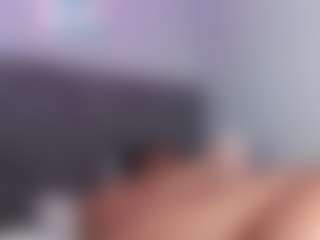 Live cam show with Rachel - Black MILF on SmokeAndPoke