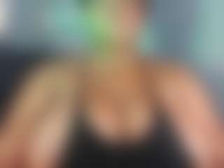 Live cam show with Rachel - Ebony Squirt on SpunkLive