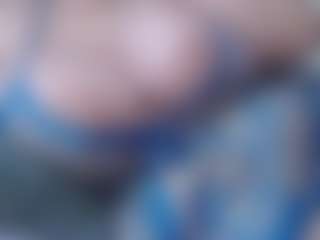 Live cam show with Misslissa - Hot on crypto-cams
