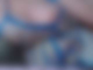 Live cam show with Misslissa - Hot on Stripli.com