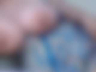 Live cam show with Misslissa - MILF on justonemore.cc