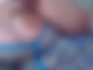 Live cam show with Misslissa - Hairy on Strip Flash - Live Sex Shows