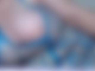 Live cam show with Misslissa - MILF Teen (18+) on Soda Cam