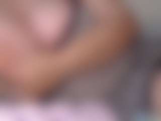 Live cam show with Misslissa - MILF Teen (18+) on intimatelivegirls.com