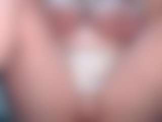 Live cam show with Misslissa - Squirt MILF on Camsoda Late Night