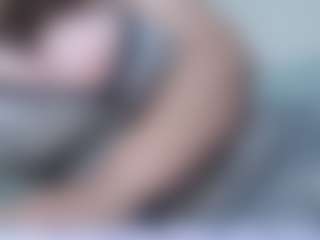 Live cam show with Misslissa - Red Hair Shaved Pussy on fuklive.com