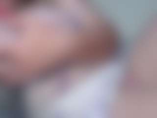 Live cam show with Misslissa - MILF Teen (18+) on Hubzter Live