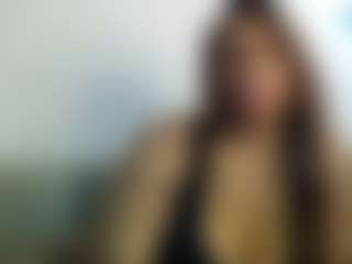 Live cam show with Tammygold - Curvy on TeamSkeetLive