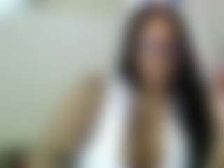 Live cam show with Tammygold - Bikini on camwithhim.com