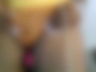 Live cam show with Tammygold - Spy Curvy on galaxygirlnitro.com