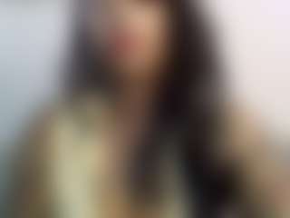Live cam show with Tammygold - Glasses on Camming Site