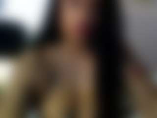 Tammygold MILF webcam performer live streaming