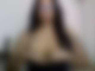 Live cam show with Tammygold - Glasses on madthumbs