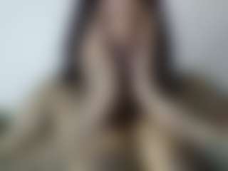 Live cam show with Tammygold - Glasses on Camming Site