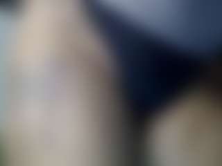 Live cam show with Tammygold - Black Toys on Dare Cams
