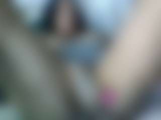 Live cam show with Tammygold - Brown Eyes on Camsoda