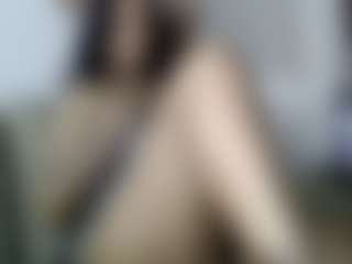 Live cam show with Tammygold - Brown Eyes on Camsoda
