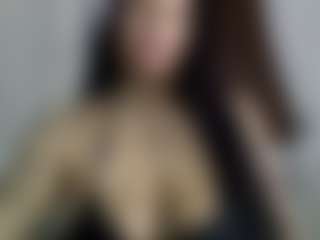 Live cam show with Tammygold - Black MILF on Camversity