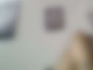 Live cam show with Tammygold - Dildo on Gym Cam Girls