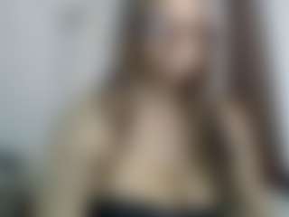 Live cam show with Tammygold - Foot Fetish Black on Fling VIP Chat