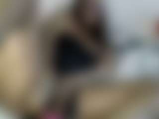 Live cam show with Tammygold - Glasses on Mixed Magazine Live