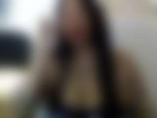 Tammygold MILF webcam performer live streaming