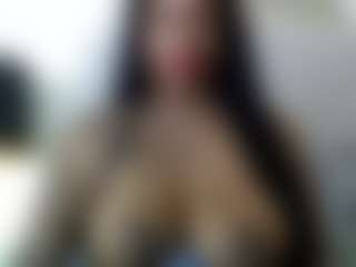 Live cam show with Tammygold - Drinking on AdultVida.com