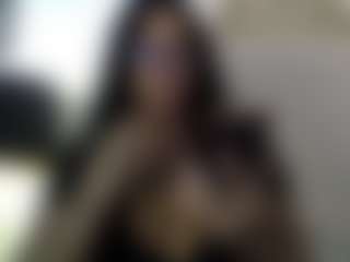 Live cam show with Tammygold - Black MILF on chickslive.net