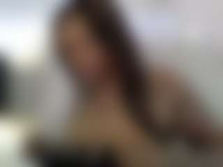 Tammygold MILF webcam performer live streaming