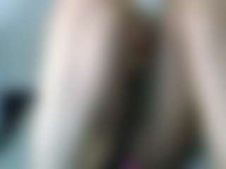 Live cam show with Tammygold - Stockings on CamSodaAdn