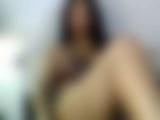 Tammygold MILF webcam performer live streaming
