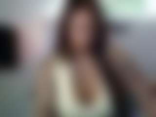Live cam show with Tammygold - Brown Eyes Black on sexylive.show