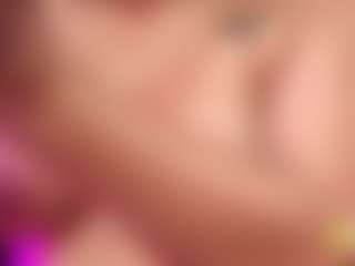 LiindaEvans's Live Sex Cam Show