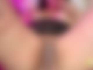 Live cam show with LiindaEvans - Latina on Camsoda | colombia
