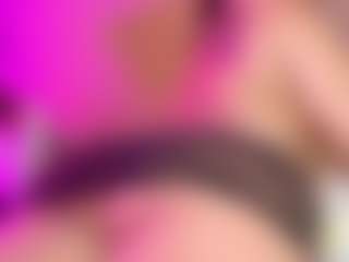 LiindaEvans's Live Sex Cam Show
