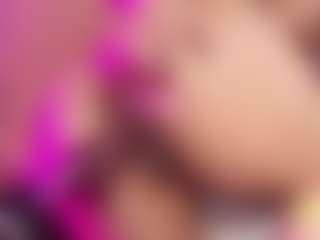 Live cam show with LiindaEvans - No Drinking on x69.live