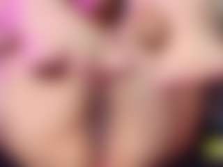 LiindaEvans's Live Sex Cam Show