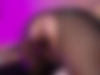 LiindaEvans's Live Sex Cam Show