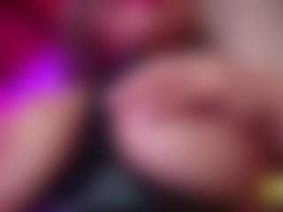 LiindaEvans's Live Sex Cam Show