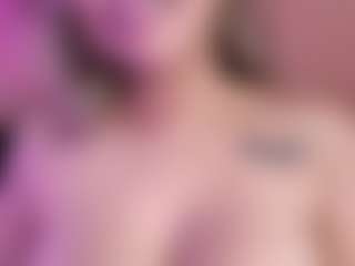 LiindaEvans's Live Sex Cam Show