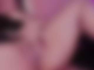 LiindaEvans's Live Sex Cam Show