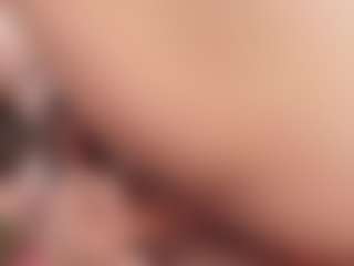 LiindaEvans's Live Sex Cam Show