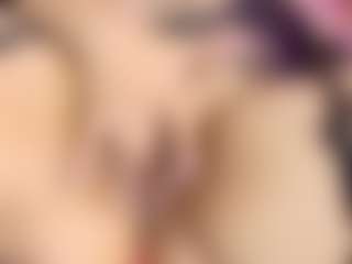 LiindaEvans's Live Sex Cam Show