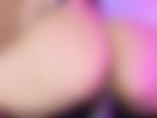 LiindaEvans's Live Sex Cam Show